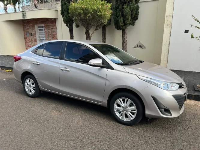 Toyota Yaris XL Sedan 1.5 Flex 16V 4P Aut. 2019
