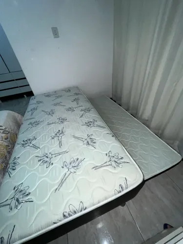 cama de solteiro