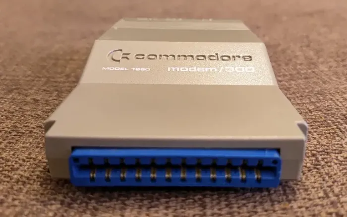 Modem do Computador Commodore 64 "Modem/1200 1670" - Não Testado / No Estado