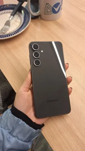 Samsung S24fe 256gb