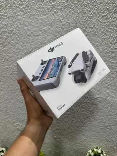 Drone Dji Mini 3 Lacrado Versão Rádio com tela