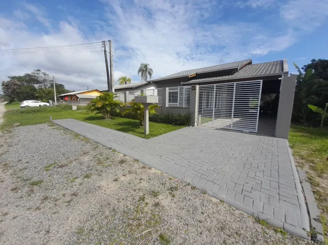 Linda casa nova em itapoá SC Temporada