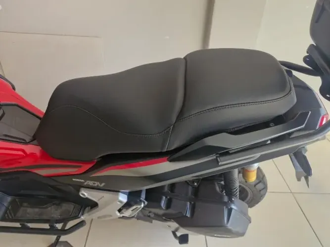 Capa Confort com Espuma para Honda ADV 150/160 - Marca Richard Moto Capas