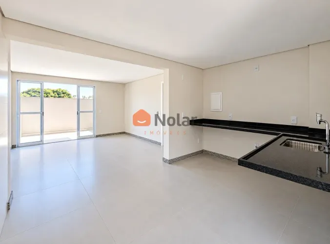 Área privativa de 3 quartos á venda no bairro Ana Lucia em Belo Horizonte MG