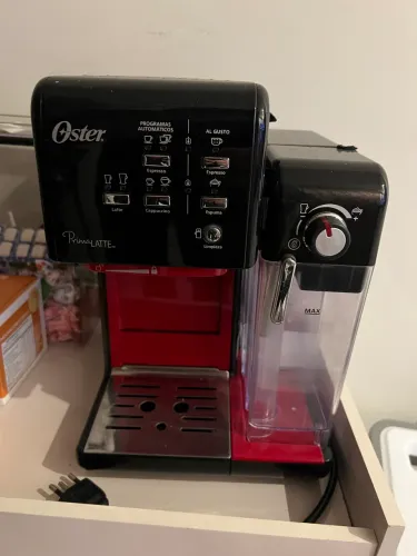 Vendo cafeteira Oster Prime