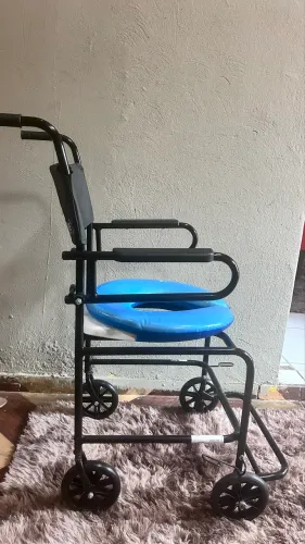 Cadeira de Banho Higiênica para Idoso Até 100kg