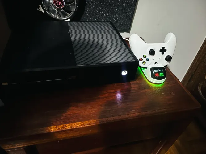 Xbox one fat para sair logo