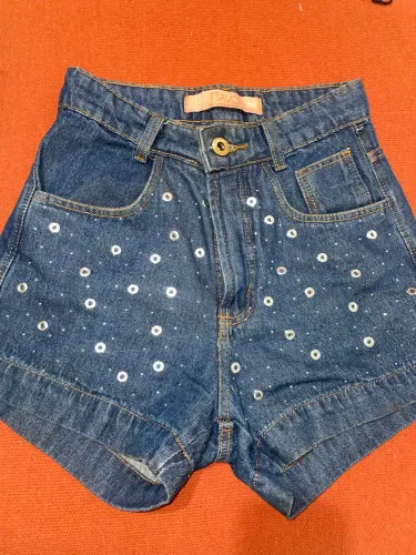 Short com brilho TAM:36