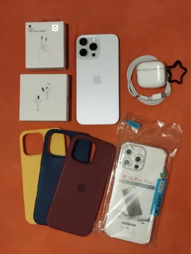 iPhone 16 pro max + Airpods 4 ANC (Vendo ou Troco)