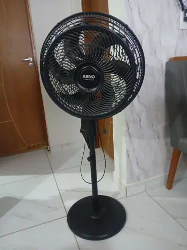 Ventilador Arno 50 cm de coluna . Produto semi novo .