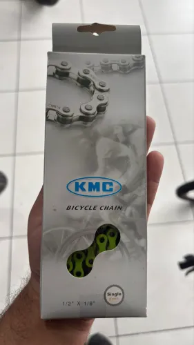 Corrente kmc verde