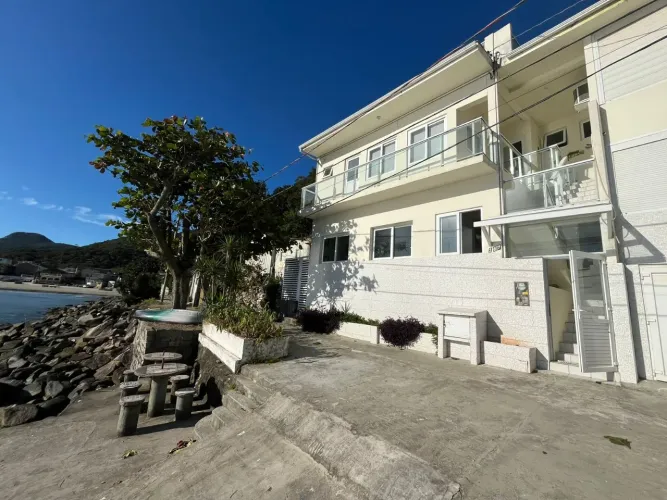 Apartamento 2 quartos mobiliado no Pântano do Sul