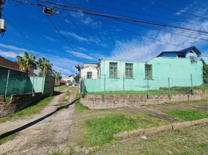 Lote/Terreno para venda com 1.240 metros quadrados em Partenon - Porto Alegre - RS