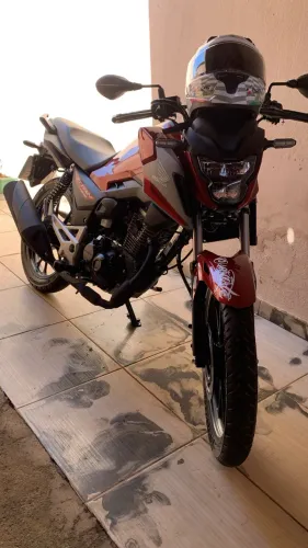 Titan 160