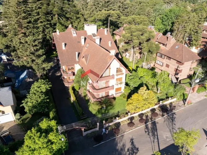 Apartamento em Rua Demétrio Perreira dos Santos - Planalto - Gramado/RS