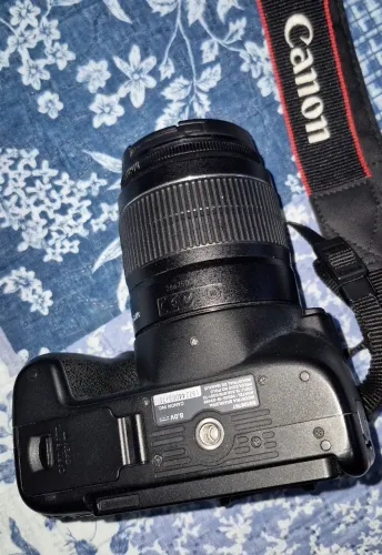 Câmera fotográfica Canon sl3