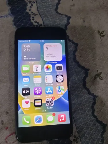 iPhone 8
