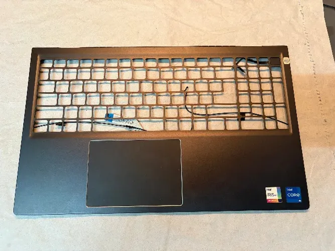 Palmrest Dell Vostro 5510 com Touch Usado - Leia