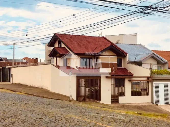 Casa Residencial com 4 quartos à venda por R$ 750000.00, 240.00 m2 - JARDIM CARVALHO - PON