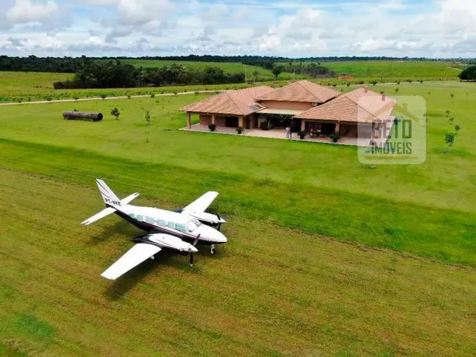 Fazenda/Sítio/Chácara para venda possui 120000000 metros quadrados em Zona Rural - Comodor
