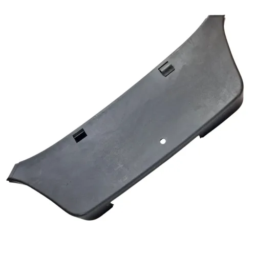 Acabamento Tampa Traseiro Moldura Forro Vectra Gt-x 07 A 11