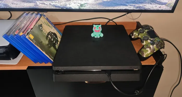 Playstation 4 Slim 1Tb + 2 dualsense + Jogos