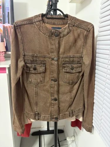jaqueta jeans marrom renner