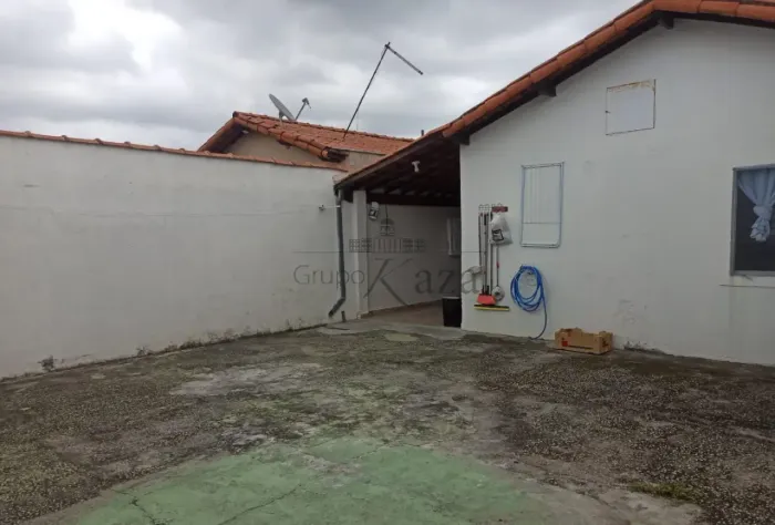 Casa em Condomínio Santa Paula Jacareí Condomínio Colinas do Vale 2 Dormitórios