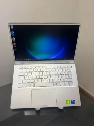 Notebook Dell - i7-11°- RAM 16GB - SSD 256GB - Íris Graphics XE -13P- Completo