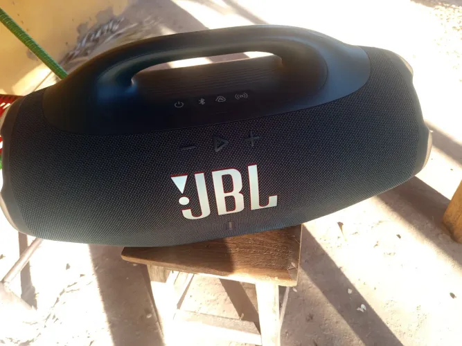 Jbl bombox4, sem marcas de uso,