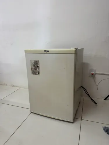 Frigobar Philco 220v