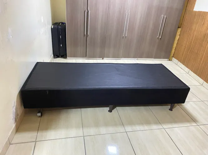 Base box solteiro