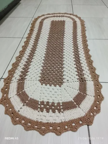 Caminho de mesa crochê