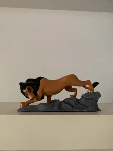Boneco rei leão scar