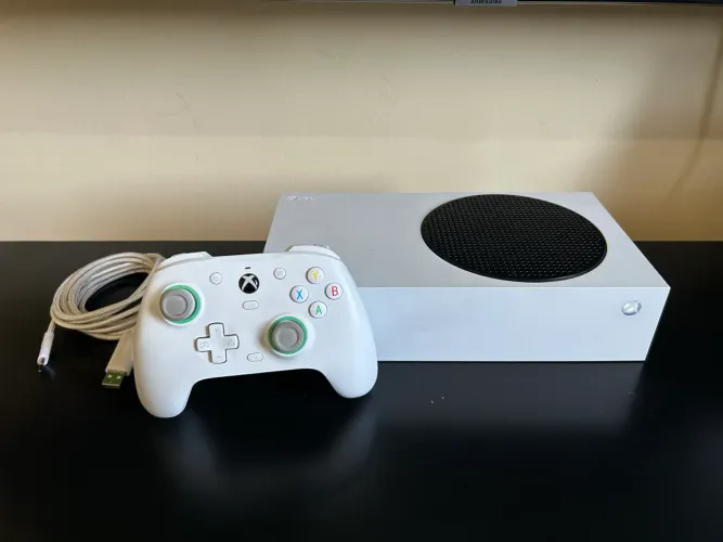 Xbox Series S Novinho