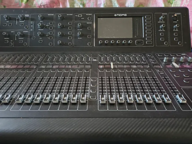 mesa Midas m32