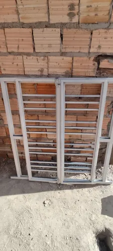 Vende-se 3 janelas 300