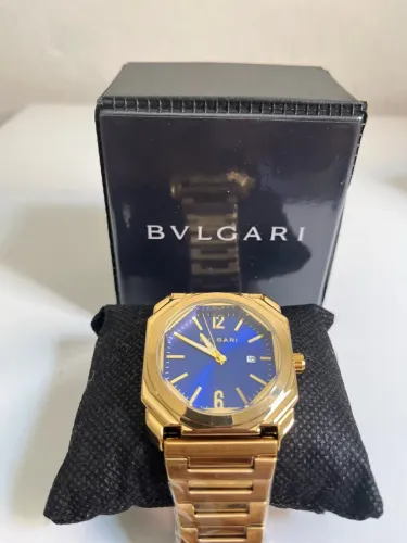 Relógio Masculino Dourado com Mostrador Azul - Promoção R$ 100