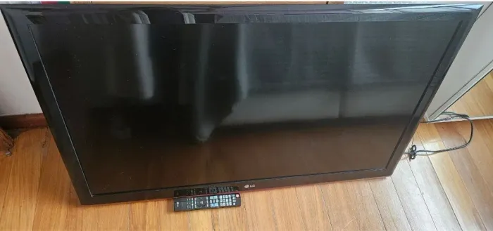 TV LG 47 Polegadas Bom Estado