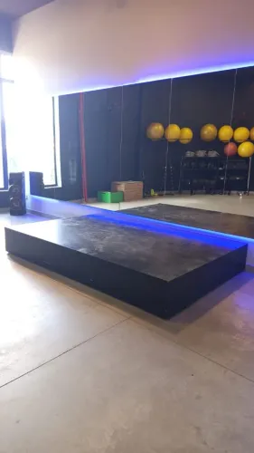 Palco de Madeira Móvel