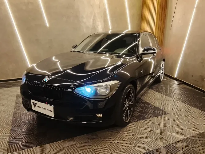 BMW 118IA / Urban/sport 1.6 TB 16V 170cv 5P 2015