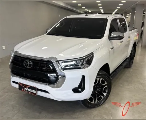 Toyota Hilux CD SRX 4X4 2.8 TDI 16V Diesel Aut. 2025