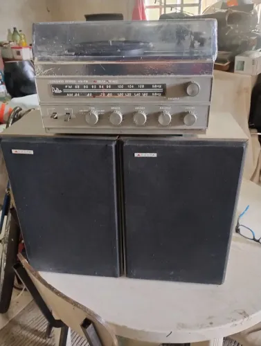 Vendo Radiola Delta 02x01 antiga Toda Original