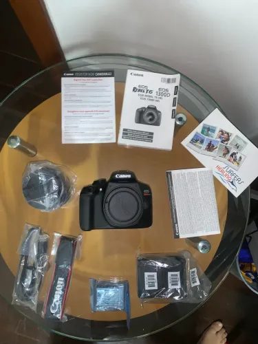 Canon Rebel T6 EOS 1300D - Nunca Usada | Oportunidade - Acompanha todos os acessórios 