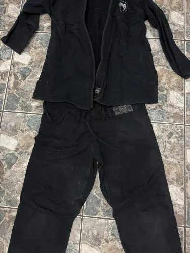 Kimono Preto Venum A2 ( seminovo) 