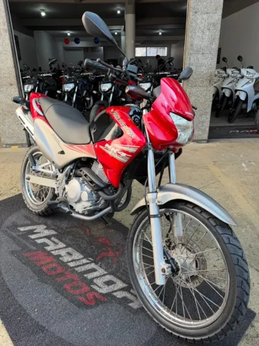 HONDA NX-4 FALCON -  AQUI NA MARINGA MOTOS