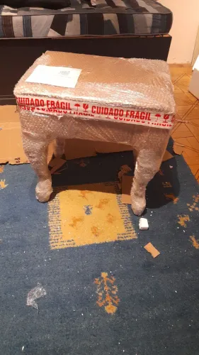 Banqueta com gaveta