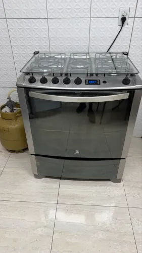 fogão Electrolux de 5 bocas (da linha Celebrate / Chef)