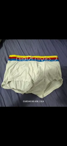 Cueca com elástico arco iris