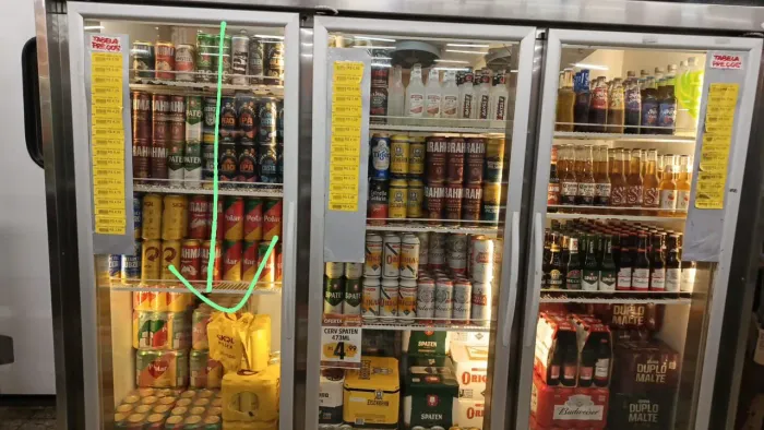 Balcão para bebidas 3 portas com motor novo